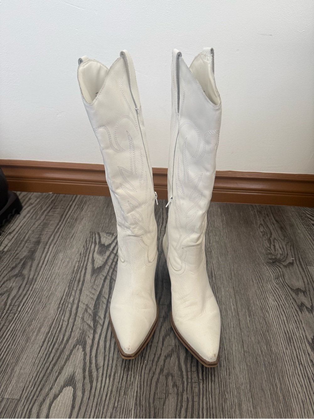 Women's White Over-the-Knee Western Boots with Pointed Toe